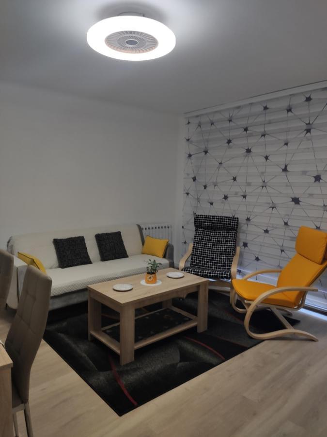 Apartamento Estel La Seu d'Urgell Exterior foto